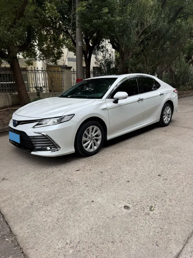 2023 Toyota Camry 2.5L 178HP L4 E-CVT Hybrid,autocango,china used car exporter,china ev exporter,chinese used car exporter,chinese used ev exporter