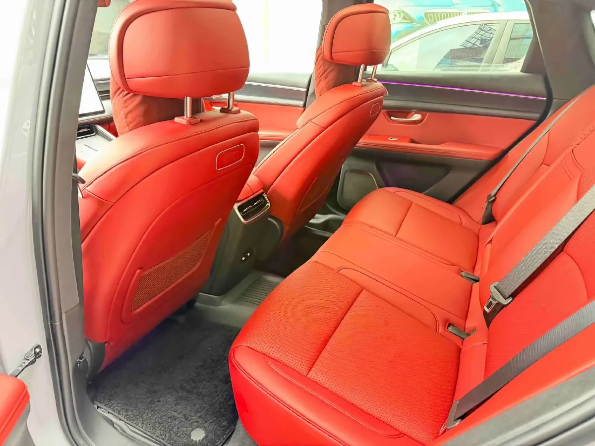 2025 AITO AITO M5 1.5T 152HP L4 REEV 42KWH,autocango,china used car exporter,china ev exporter,chinese used car exporter,chinese used ev exporter