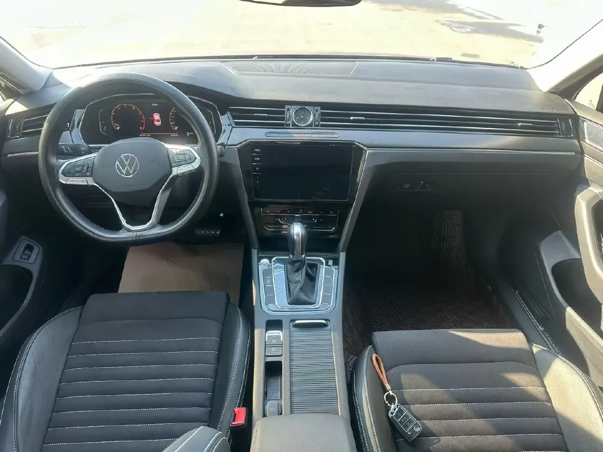 2021 Volkswagen Magotan 2.0T 186HP L4 7DCT,autocango,china used car exporter,china ev exporter,chinese used car exporter,chinese used ev exporter