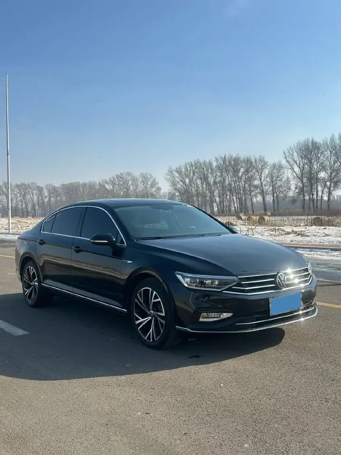 2021 Volkswagen Magotan 2.0T 186HP L4 7DCT,autocango,china used car exporter,china ev exporter,chinese used car exporter,chinese used ev exporter