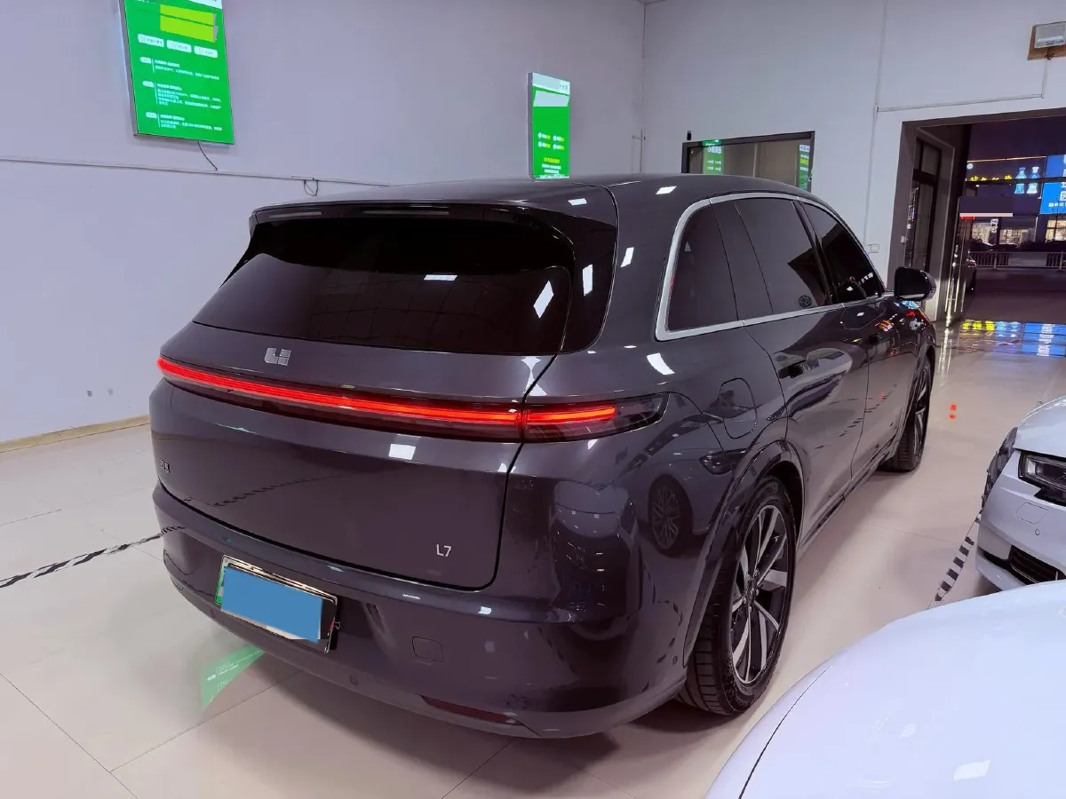 2023 Li L7 Range Extended 154HP REEV 40.9KWH,autocango,china used car exporter,china ev exporter,chinese used car exporter,chinese used ev exporter