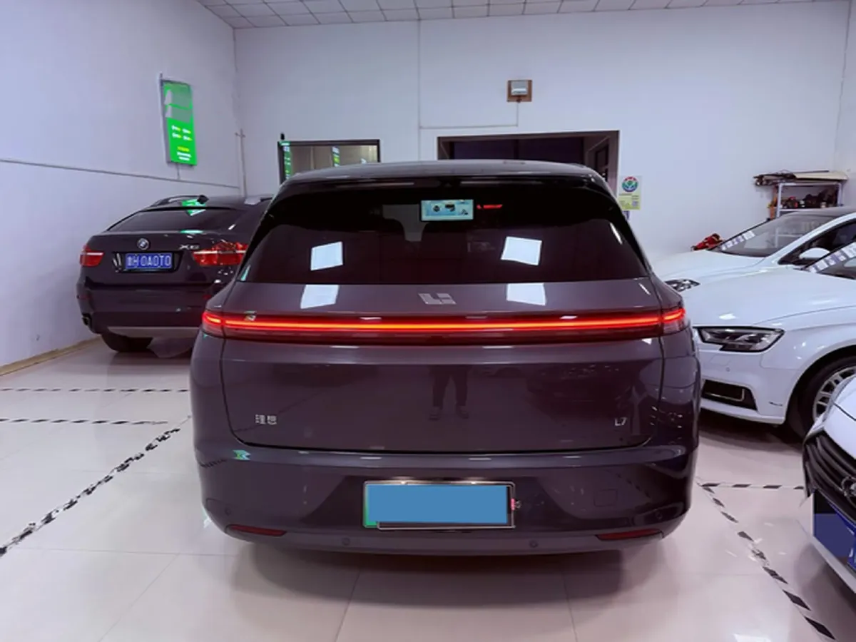2023 Li L7 Range Extended 154HP REEV 40.9KWH,autocango,china used car exporter,china ev exporter,chinese used car exporter,chinese used ev exporter