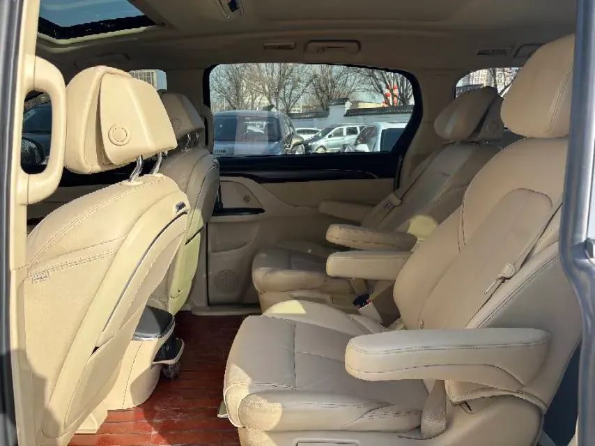 2022 Buick GL8 2.0T 237HP L4 9AT,autocango,china used car exporter,china ev exporter,chinese used car exporter,chinese used ev exporter