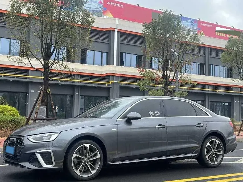 2020 Audi A4L 2.0T 190HP L4 7DCT,autocango,china used car exporter,china ev exporter,chinese used car exporter,chinese used ev exporter