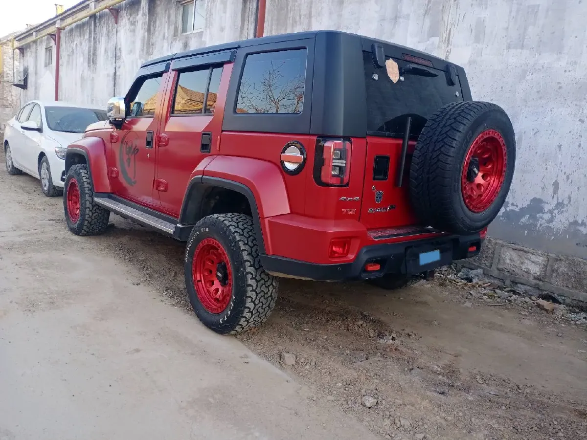 2021 Beijing BJ40 2.0T 163HP L4 8AT,autocango,china used car exporter,china ev exporter,chinese used car exporter,chinese used ev exporter