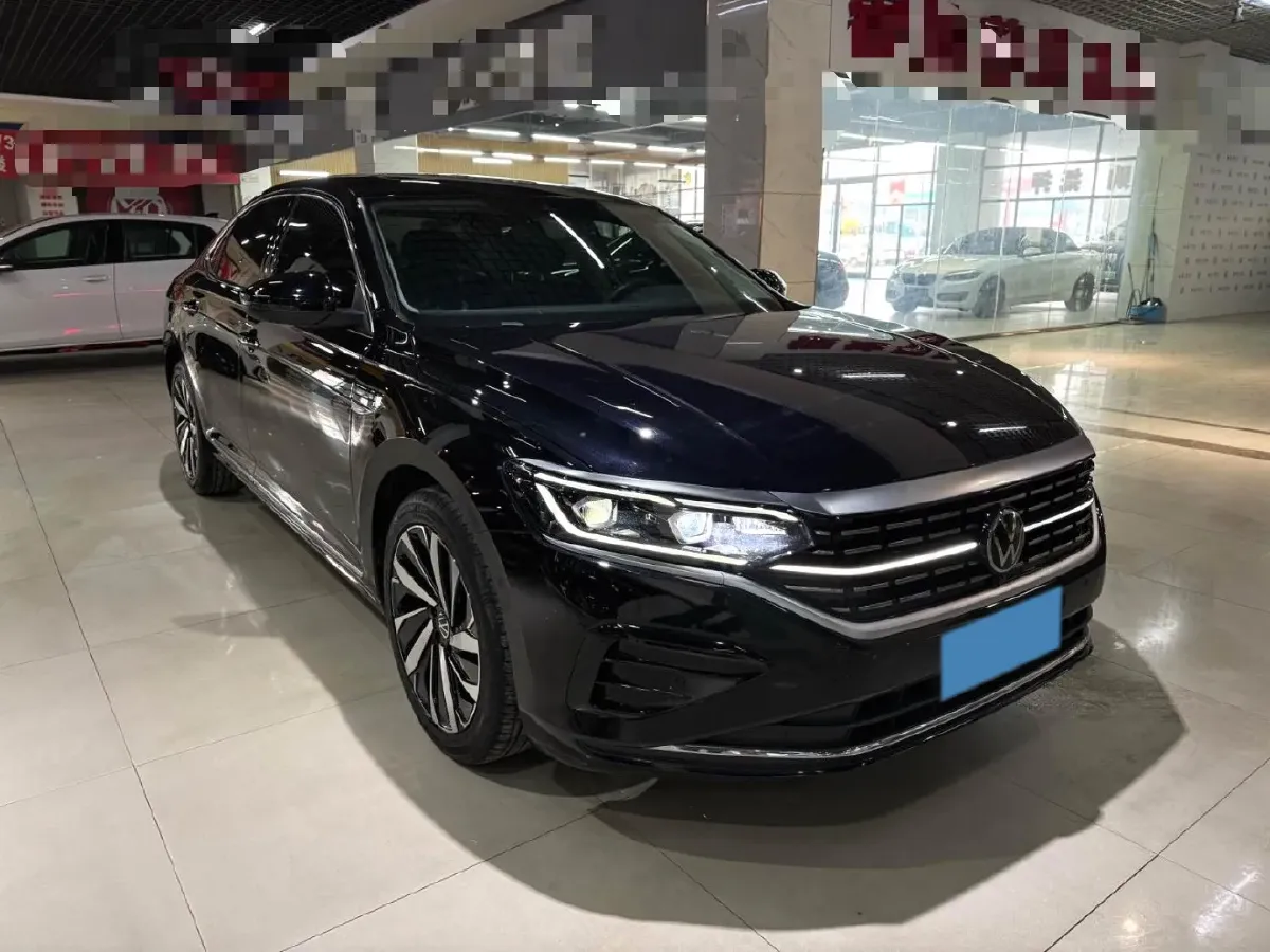 2023 Volkswagen Passat 2.0T 220HP L4 7DCT,autocango,china used car exporter,china ev exporter,chinese used car exporter,chinese used ev exporter