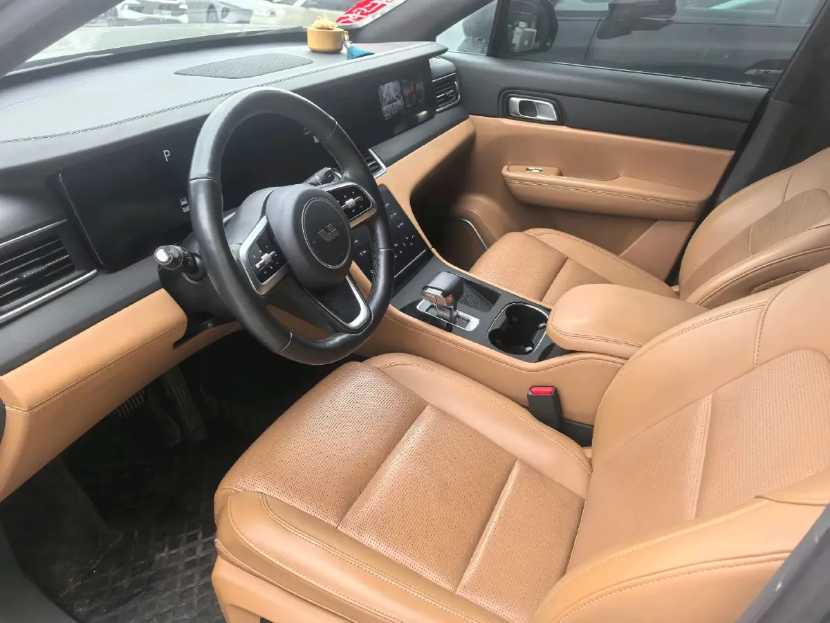 2021 Li ONE Range Extended 131HP REEV 40.5KWH,autocango,china used car exporter,china ev exporter,chinese used car exporter,chinese used ev exporter