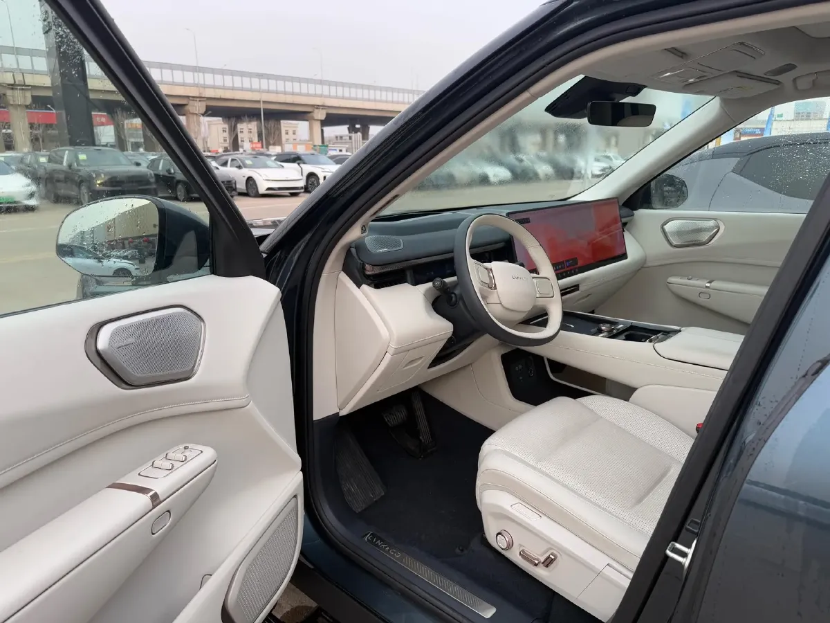 2025 LYNK&CO 900 2.0T 254HP L4 3DHT PHEV,autocango,china used car exporter,china ev exporter,chinese used car exporter,chinese used ev exporter