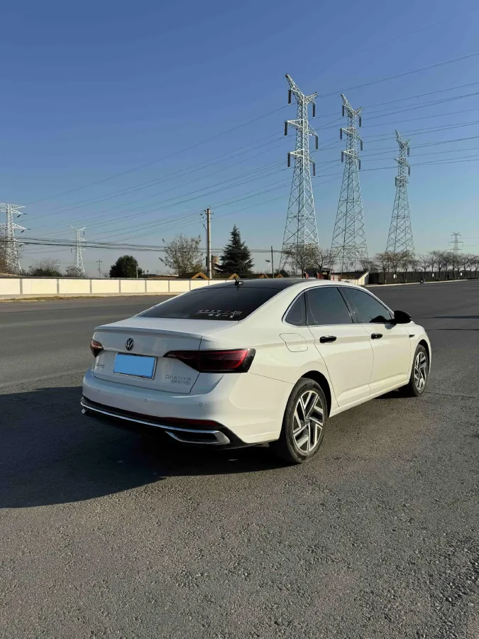 2023 Volkswagen Sagitar 1.5T 160HP L4 7DCT,autocango,china used car exporter,china ev exporter,chinese used car exporter,chinese used ev exporter