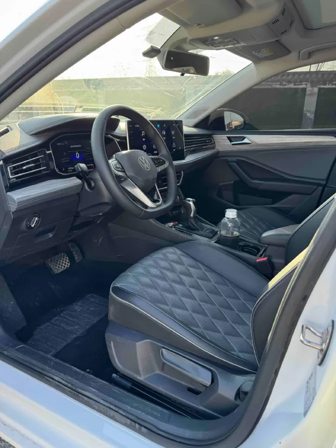 2023 Volkswagen Sagitar 1.5T 160HP L4 7DCT,autocango,china used car exporter,china ev exporter,chinese used car exporter,chinese used ev exporter