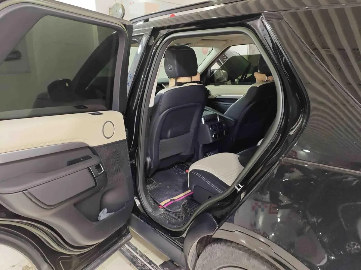 2023 Land Rover Discovery 3.0T 360HP L6 8AT,autocango,china used car exporter,china ev exporter,chinese used car exporter,chinese used ev exporter