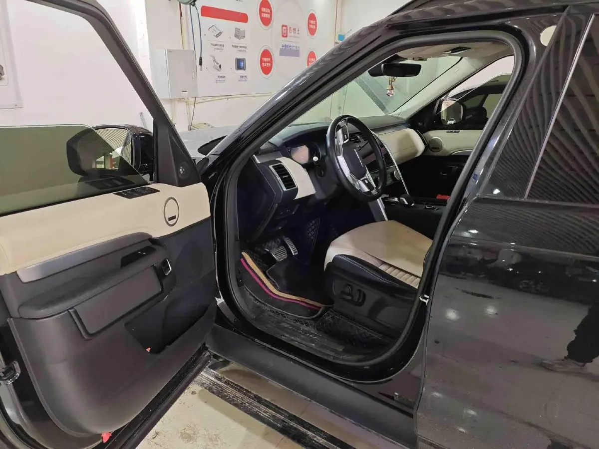 2023 Land Rover Discovery 3.0T 360HP L6 8AT,autocango,china used car exporter,china ev exporter,chinese used car exporter,chinese used ev exporter