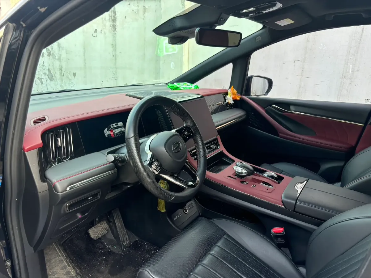 2024 GAC Trumpchi M8 2.0T 252HP L4 8AT,autocango,china used car exporter,china ev exporter,chinese used car exporter,chinese used ev exporter