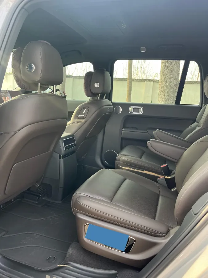 2022 Li L9 Range Extended 154HP REEV 42.6KWH,autocango,china used car exporter,china ev exporter,chinese used car exporter,chinese used ev exporter