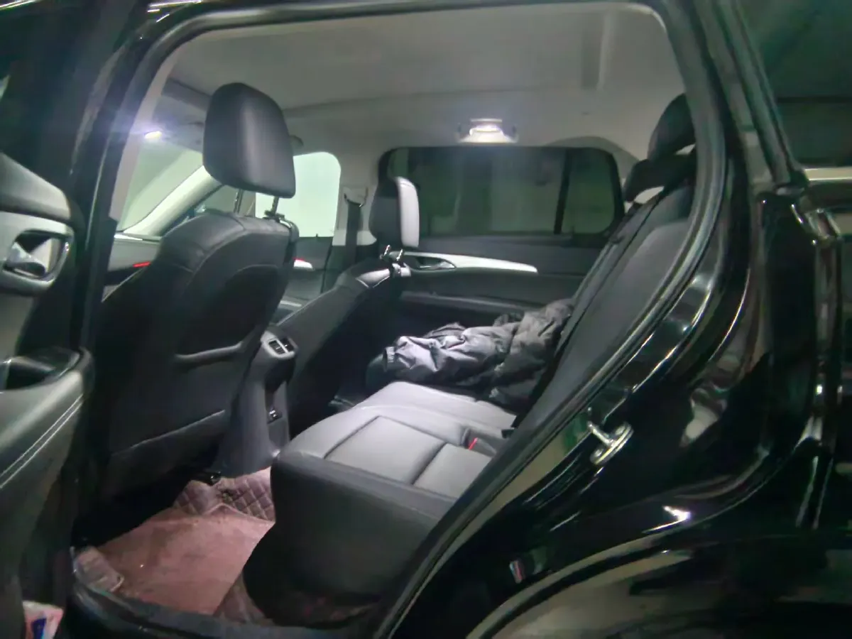 2025 Buick EnvisionPlus 2.0T 237HP L4 9AT,autocango,china used car exporter,china ev exporter,chinese used car exporter,chinese used ev exporter