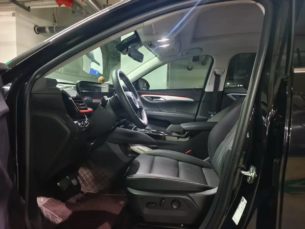 2025 Buick EnvisionPlus 2.0T 237HP L4 9AT,autocango,china used car exporter,china ev exporter,chinese used car exporter,chinese used ev exporter