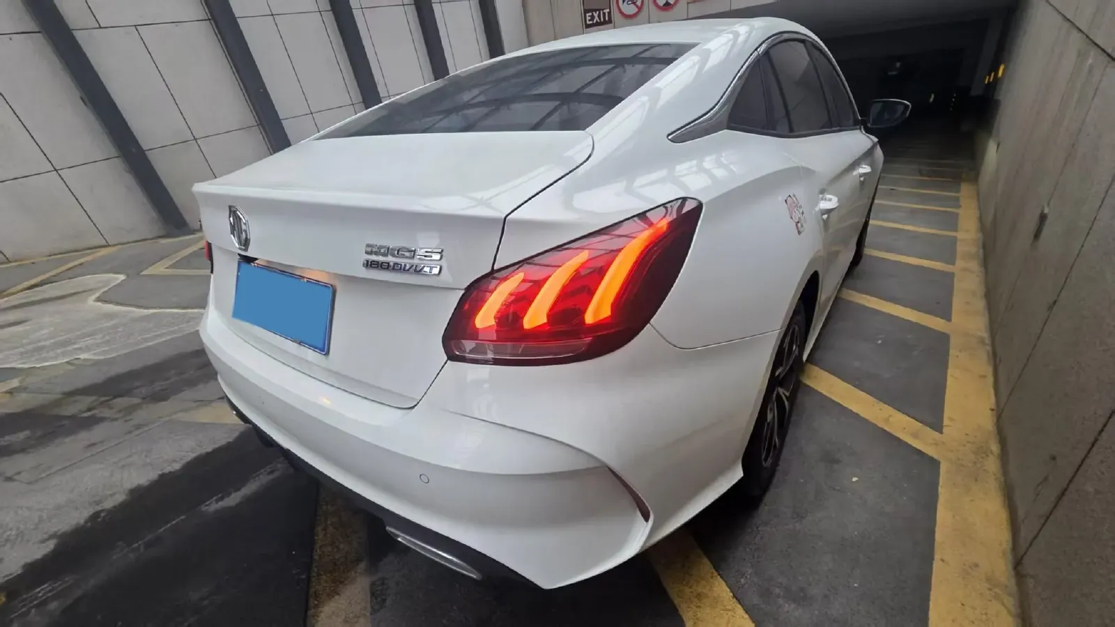 2022 MG 5 1.5L 120HP L4 CVT,autocango,china used car exporter,china ev exporter,chinese used car exporter,chinese used ev exporter
