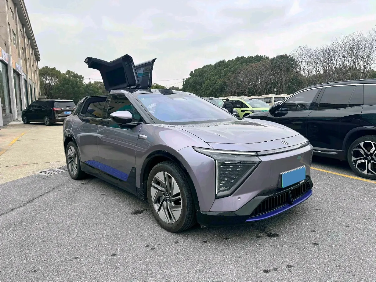 2023 HiPhi Y BEV 76.6KWH,autocango,china used car exporter,china ev exporter,chinese used car exporter,chinese used ev exporter