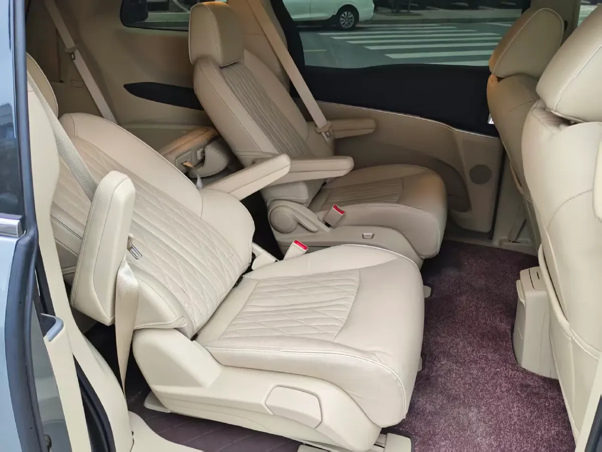 2023 Buick GL8 2.0T 237HP L4 9AT,autocango,china used car exporter,china ev exporter,chinese used car exporter,chinese used ev exporter