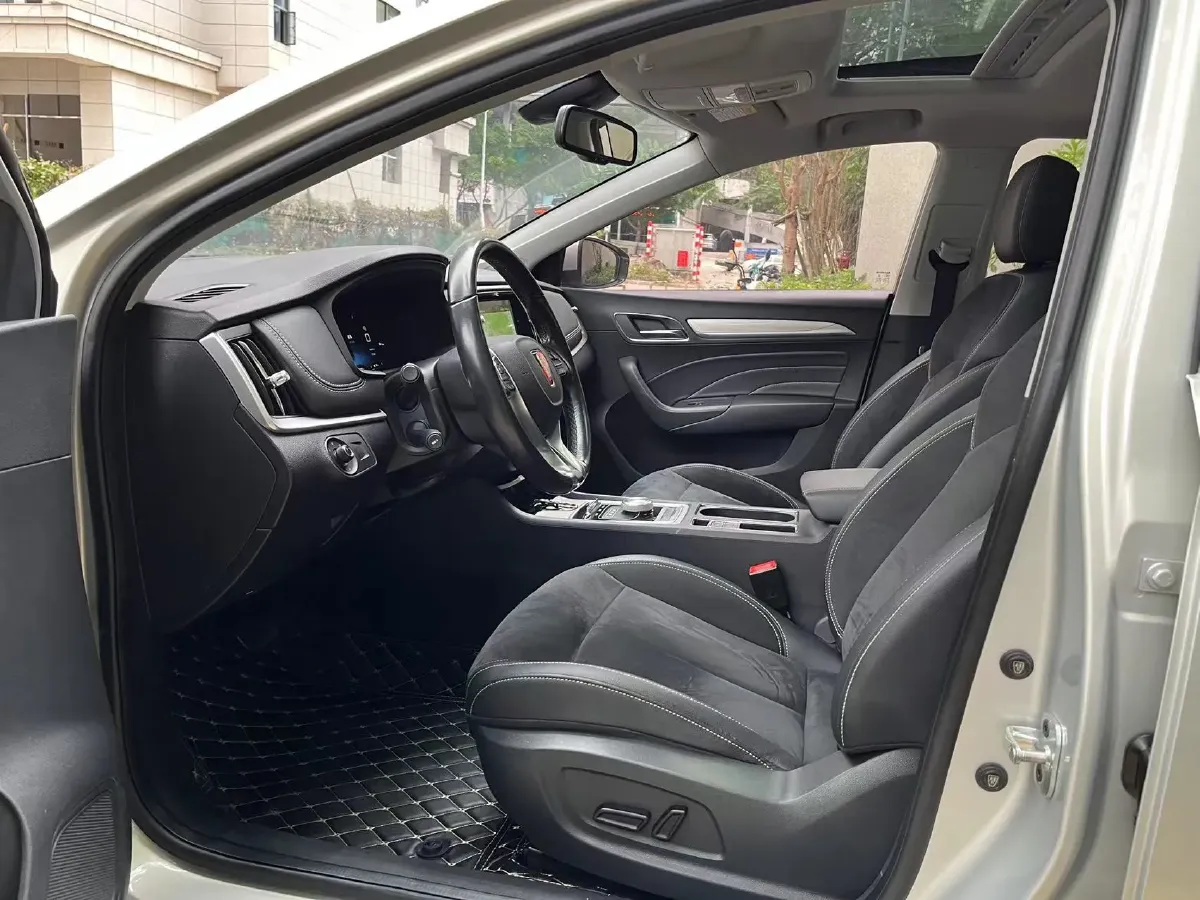 2017 Roewe i6 1.0T 125HP L3 2AT PHEV,autocango,china used car exporter,china ev exporter,chinese used car exporter,chinese used ev exporter