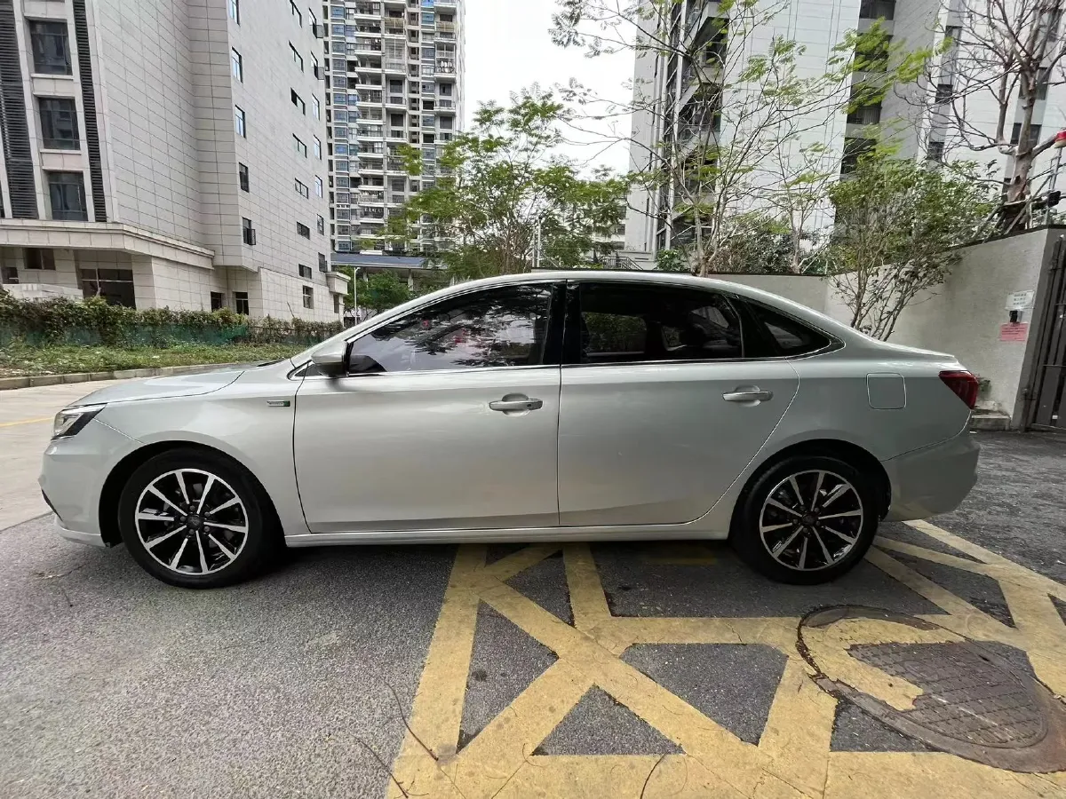 2017 Roewe i6 1.0T 125HP L3 2AT PHEV,autocango,china used car exporter,china ev exporter,chinese used car exporter,chinese used ev exporter