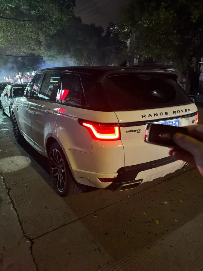 2022 Land Rover Range Rover Sport 3.0T 360HP L6 8AT,autocango,china used car exporter,china ev exporter,chinese used car exporter,chinese used ev exporter