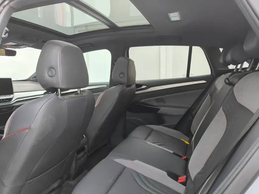 2022 Volkswagen ID.4 Crozz BEV 84.8KWH,autocango,china used car exporter,china ev exporter,chinese used car exporter,chinese used ev exporter