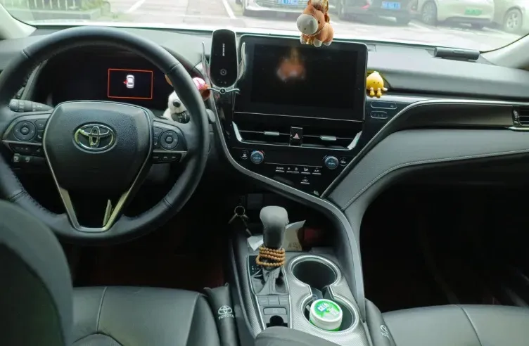 2021 Toyota Camry 2.5L 209HP L4 8AT,autocango,china used car exporter,china ev exporter,chinese used car exporter,chinese used ev exporter