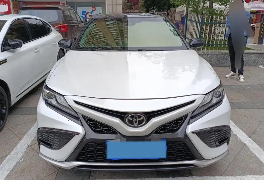 2021 Toyota Camry 2.5L 209HP L4 8AT,autocango,china used car exporter,china ev exporter,chinese used car exporter,chinese used ev exporter