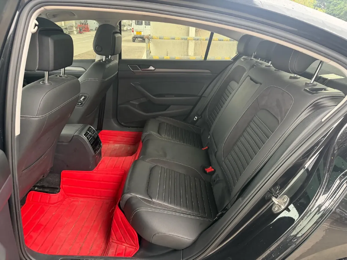 2020 Volkswagen Magotan 2.0T 186HP L4 7DCT,autocango,china used car exporter,china ev exporter,chinese used car exporter,chinese used ev exporter