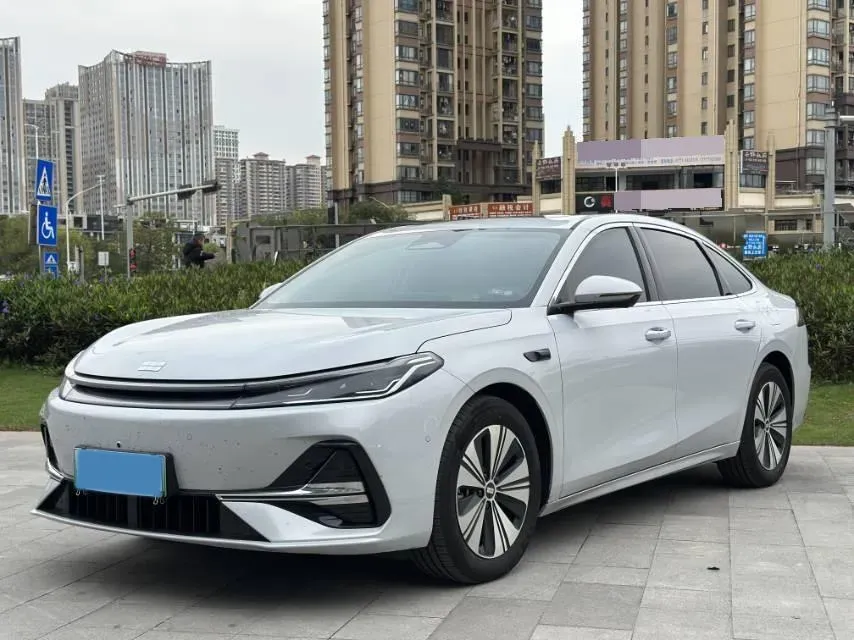 2025 Geely Galaxy A7 1.5L 112HP L4 1DHT PHEV,autocango,china used car exporter,china ev exporter,chinese used car exporter,chinese used ev exporter