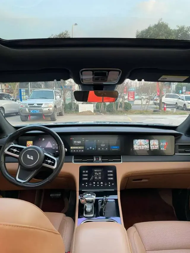 2021 Li ONE Range Extended 131HP REEV 40.5KWH,autocango,china used car exporter,china ev exporter,chinese used car exporter,chinese used ev exporter