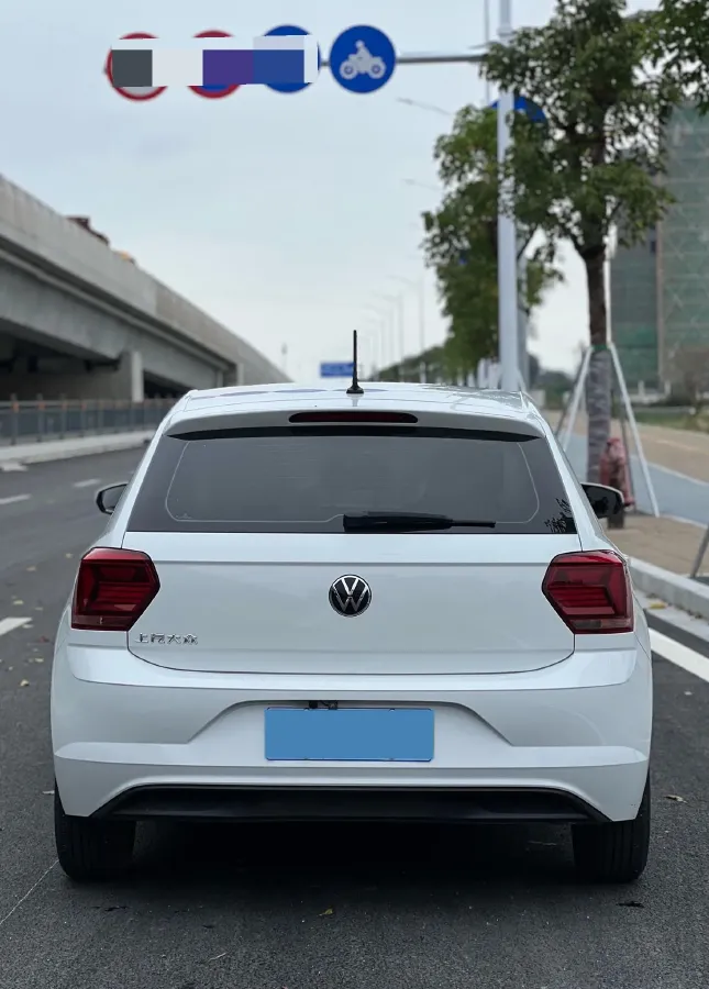 2023 Volkswagen Polo 1.5L 110HP L4 6AT,autocango,china used car exporter,china ev exporter,chinese used car exporter,chinese used ev exporter