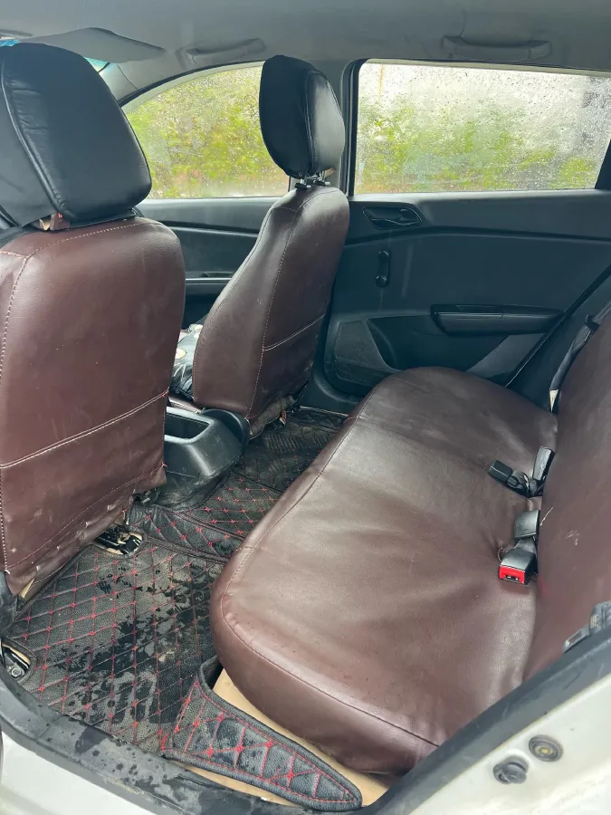 2016 BaoJun 310 1.2L 82HP L4 5MT,autocango,china used car exporter,china ev exporter,chinese used car exporter,chinese used ev exporter