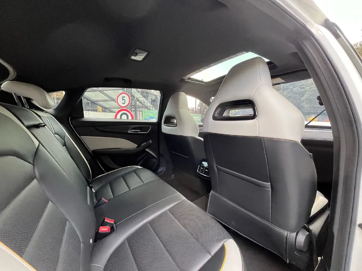 2020 MG MG6 1.5T 181HP L4 7DCT,autocango,china used car exporter,china ev exporter,chinese used car exporter,chinese used ev exporter