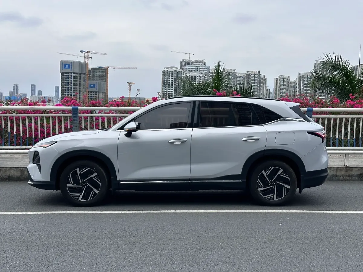 2024 WuLing XingGuangS BEV 60KWH,autocango,china used car exporter,china ev exporter,chinese used car exporter,chinese used ev exporter