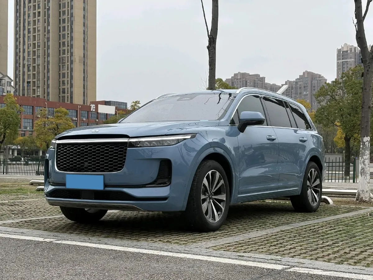 2021 Li ONE Range Extended 131HP REEV 40.5KWH,autocango,china used car exporter,china ev exporter,chinese used car exporter,chinese used ev exporter