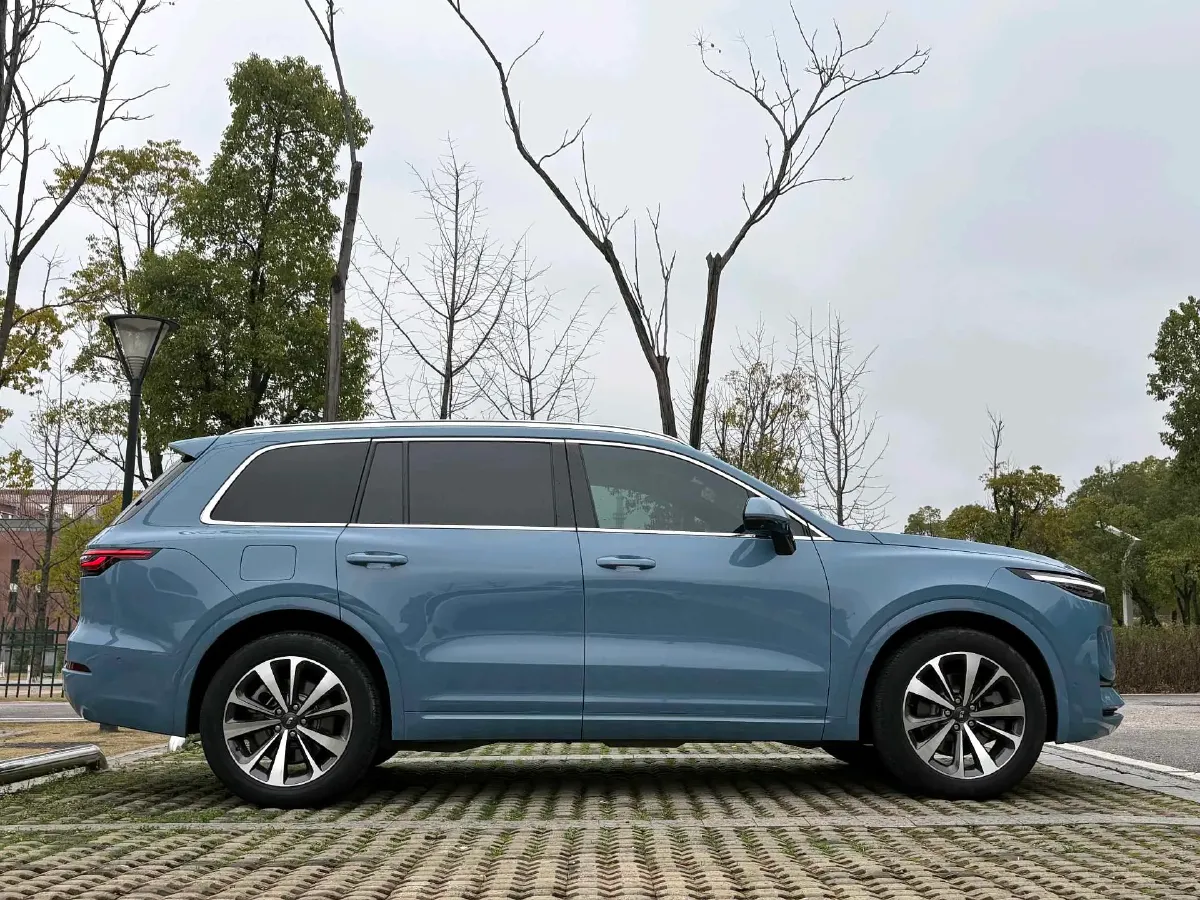 2021 Li ONE Range Extended 131HP REEV 40.5KWH,autocango,china used car exporter,china ev exporter,chinese used car exporter,chinese used ev exporter