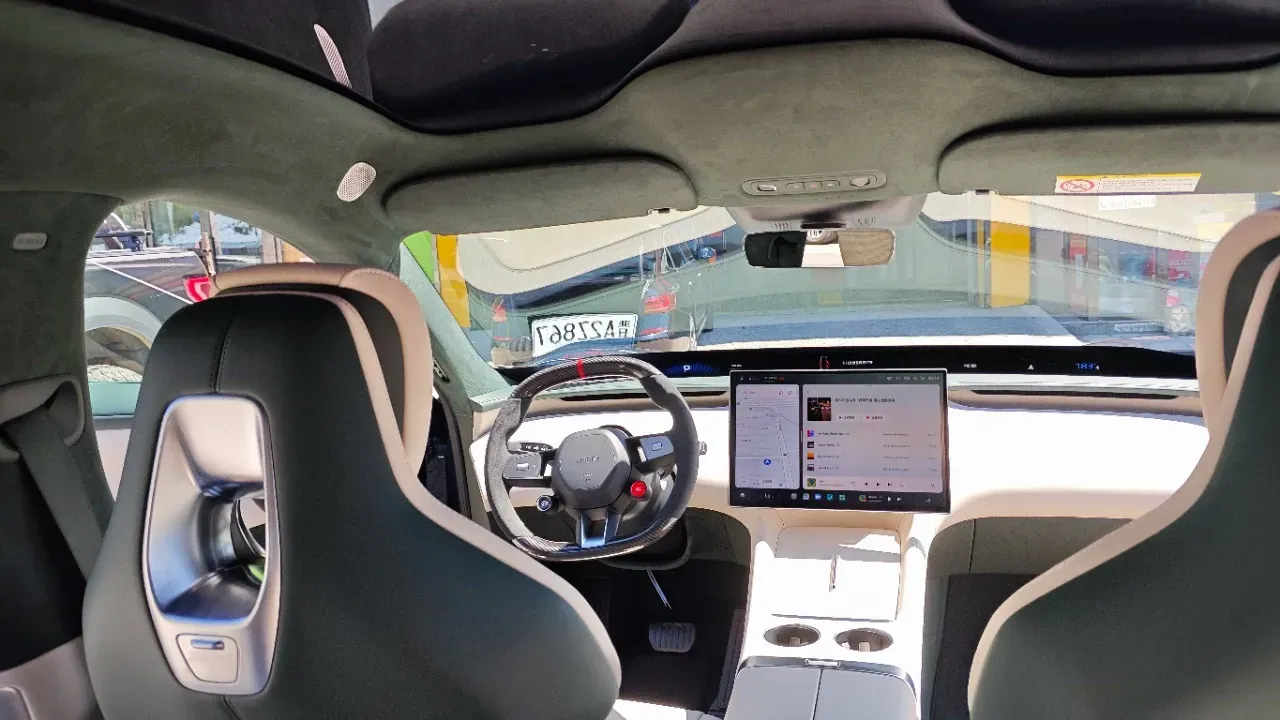 2025 MI YU7 BEV 101.7KWH,autocango,china used car exporter,china ev exporter,chinese used car exporter,chinese used ev exporter