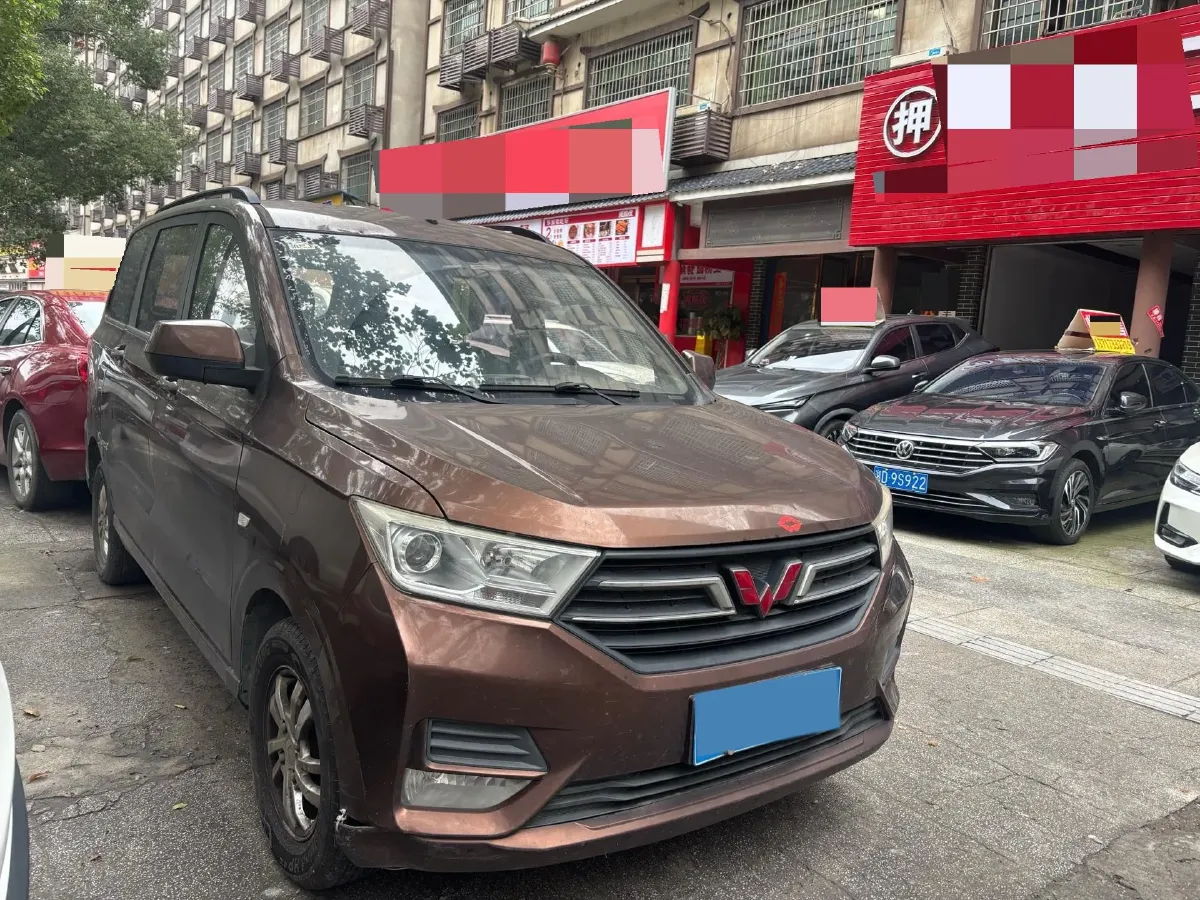 2019 WuLing HongGuang 1.5L 105HP L4 5MT,autocango,china used car exporter,china ev exporter,chinese used car exporter,chinese used ev exporter