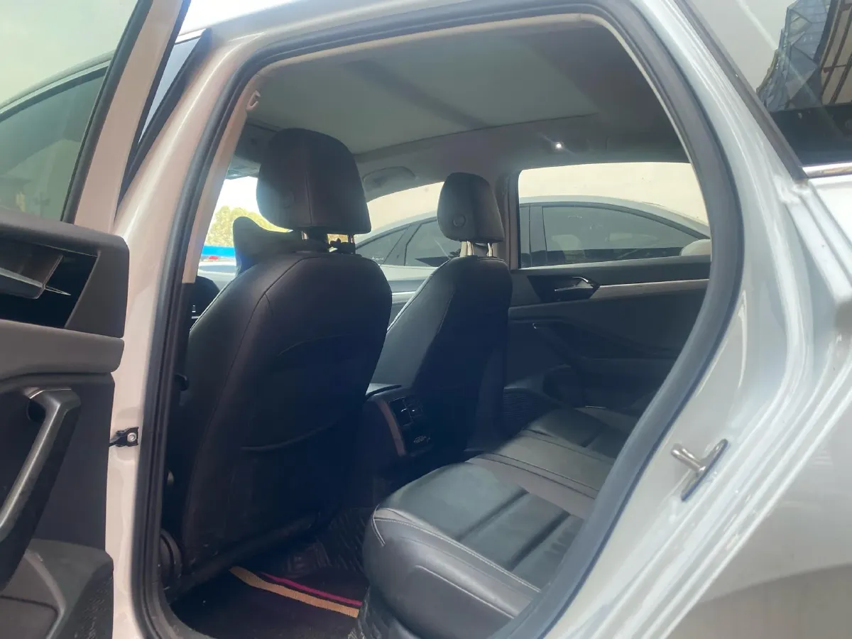 2019 Jeep Renegade 1.3T 173HP L4 7DCT,autocango,china used car exporter,china ev exporter,chinese used car exporter,chinese used ev exporter