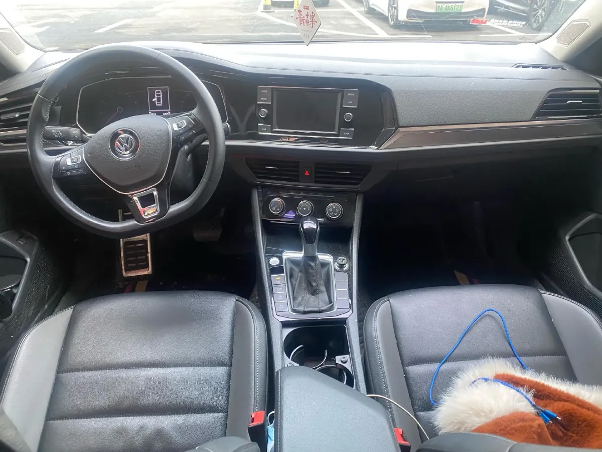 2019 Jeep Renegade 1.3T 173HP L4 7DCT,autocango,china used car exporter,china ev exporter,chinese used car exporter,chinese used ev exporter