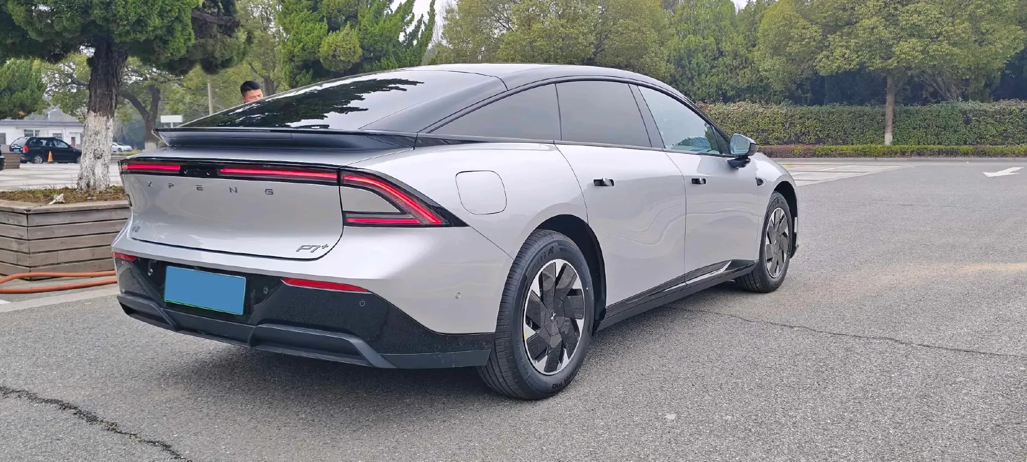 2024 Xpeng P7+ BEV 60.7KWH,autocango,china used car exporter,china ev exporter,chinese used car exporter,chinese used ev exporter