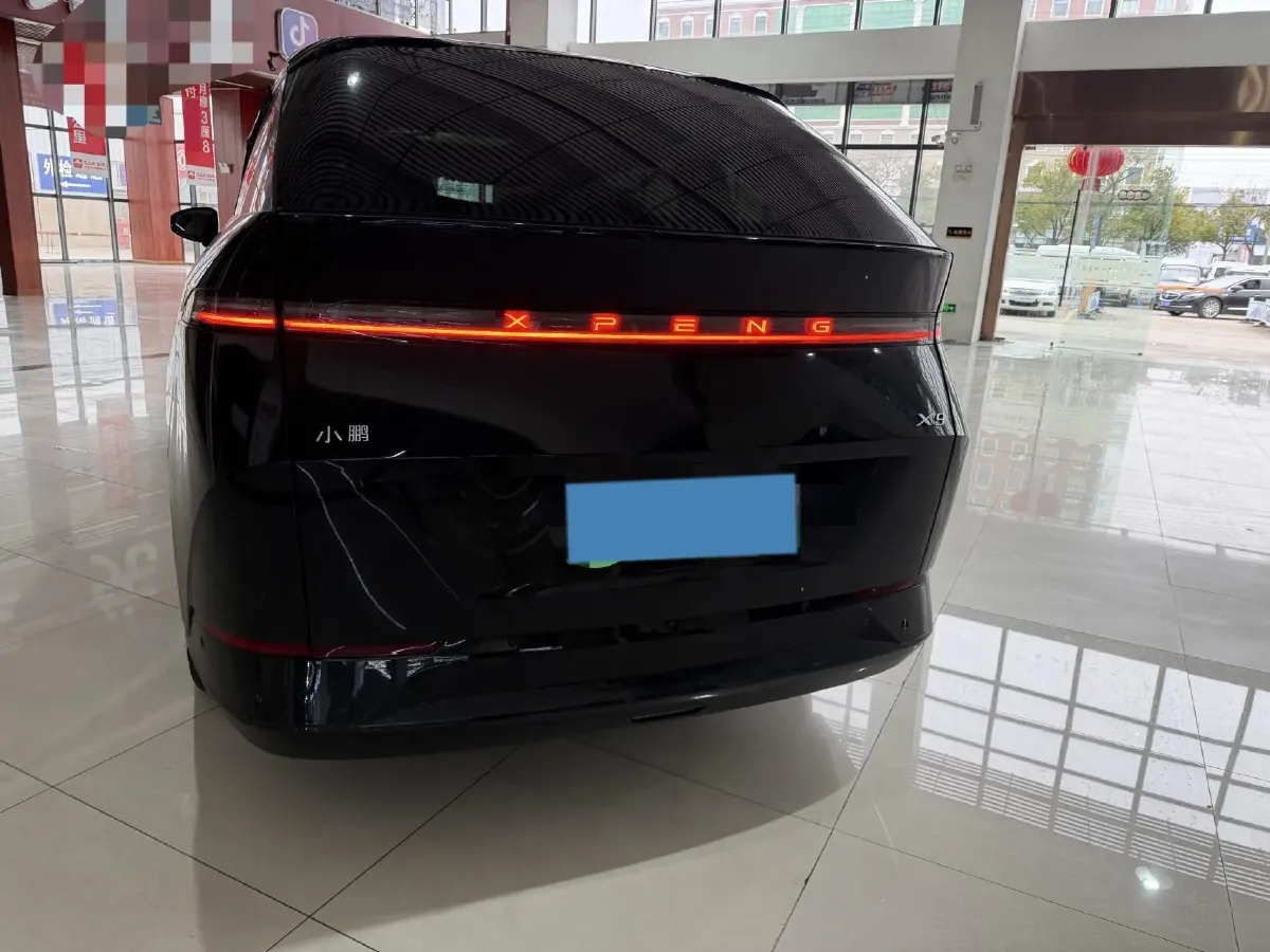 2024 Xpeng X9 BEV 101.5KWH,autocango,china used car exporter,china ev exporter,chinese used car exporter,chinese used ev exporter