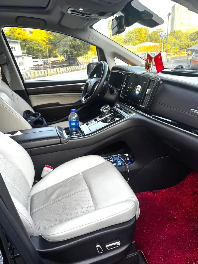 2021 GAC Trumpchi M8 2.0T 252HP L4 8AT,autocango,china used car exporter,china ev exporter,chinese used car exporter,chinese used ev exporter