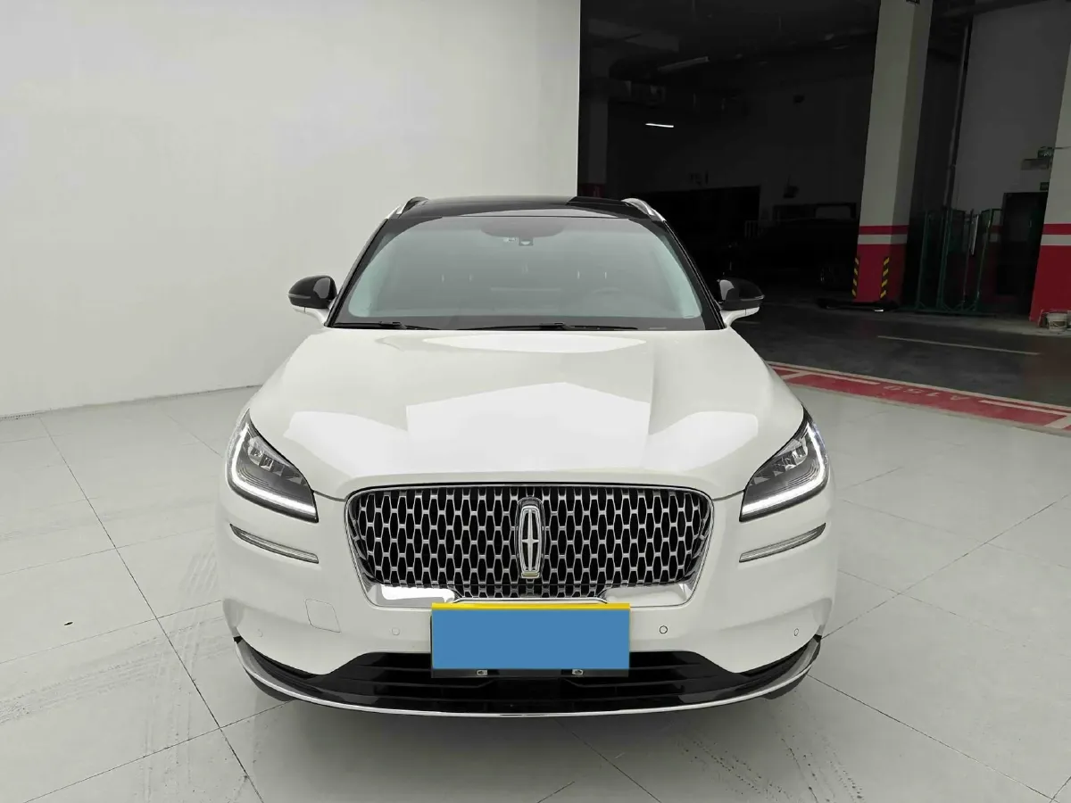 2022 Lincoln Corsair 2.0T 245HP L4 8AT,autocango,china used car exporter,china ev exporter,chinese used car exporter,chinese used ev exporter