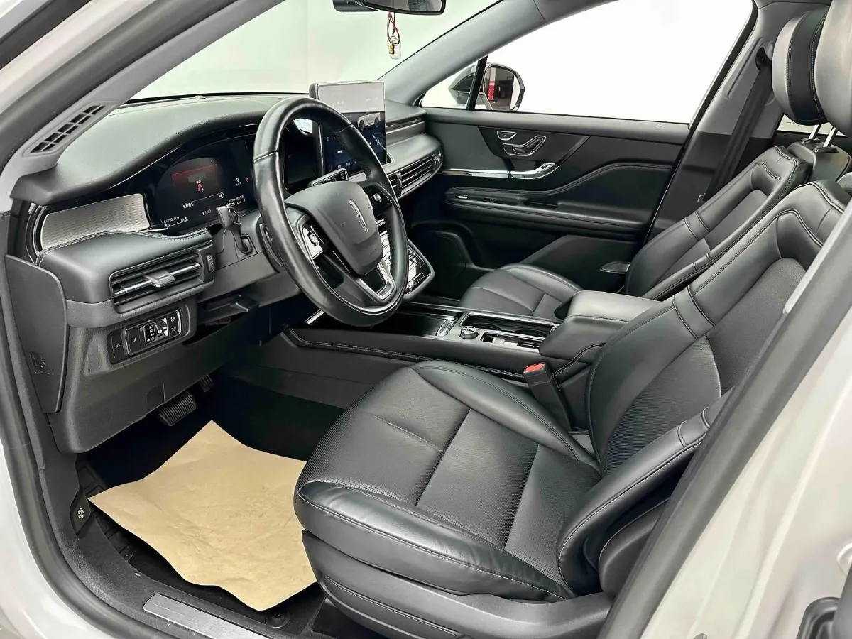 2022 Lincoln Corsair 2.0T 245HP L4 8AT,autocango,china used car exporter,china ev exporter,chinese used car exporter,chinese used ev exporter