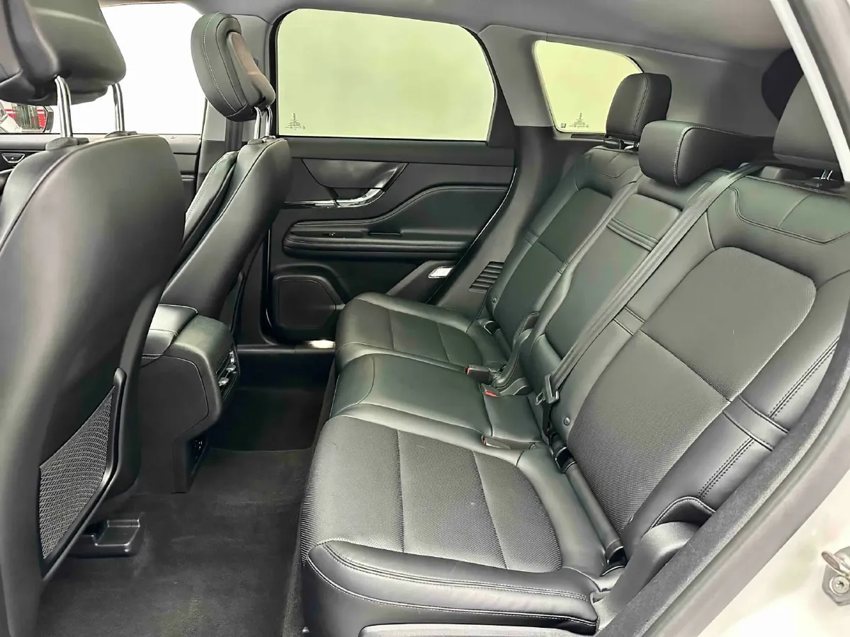 2022 Lincoln Corsair 2.0T 245HP L4 8AT,autocango,china used car exporter,china ev exporter,chinese used car exporter,chinese used ev exporter