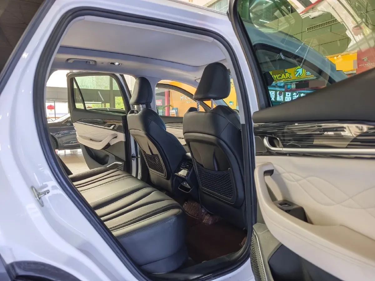 2023 Geely Monjaro 2.0T 238HP L4 8AT,autocango,china used car exporter,china ev exporter,chinese used car exporter,chinese used ev exporter