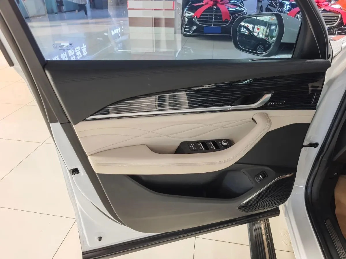 2023 Geely Monjaro 2.0T 238HP L4 8AT,autocango,china used car exporter,china ev exporter,chinese used car exporter,chinese used ev exporter